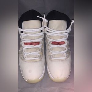 Jordan 11 “platinum tint”